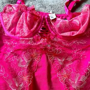 Torrid Pink Floral Lace Bra with Underwire Support